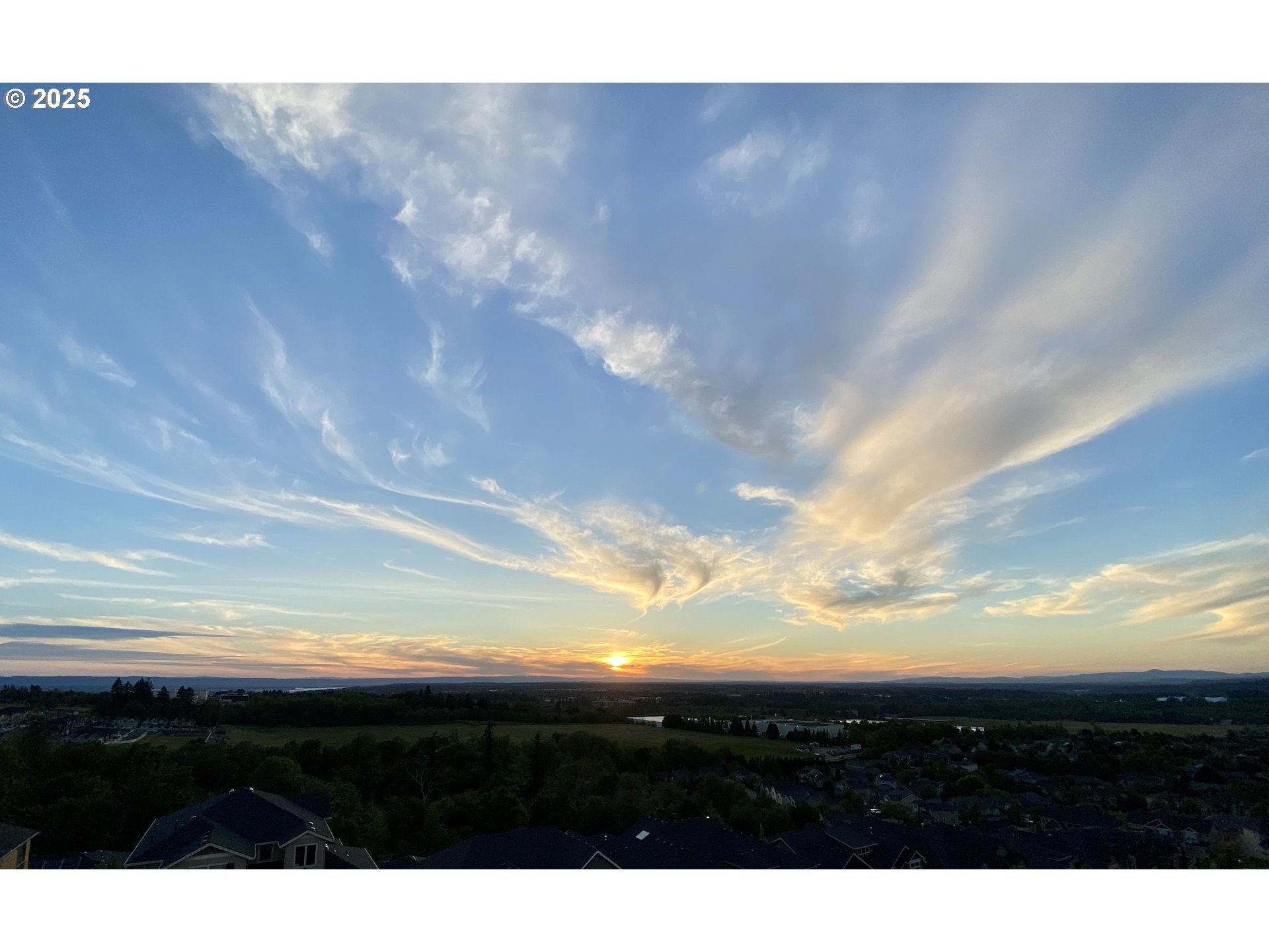 2009 Northwest Klickitat Street Camas, WA 98607 - Photo 11 of 48