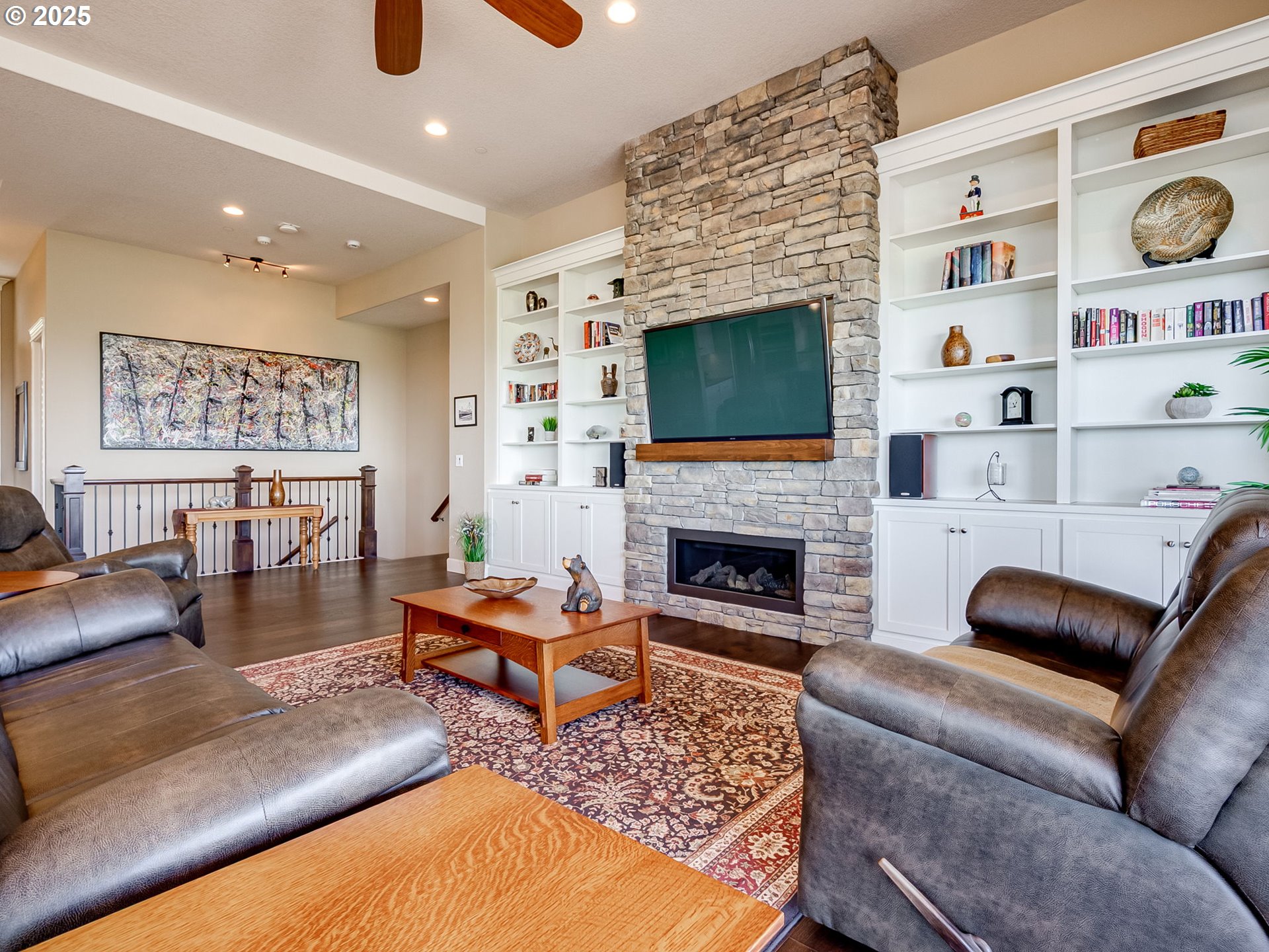 2009 Northwest Klickitat Street Camas, WA 98607 - Photo 23 of 48 Great Room