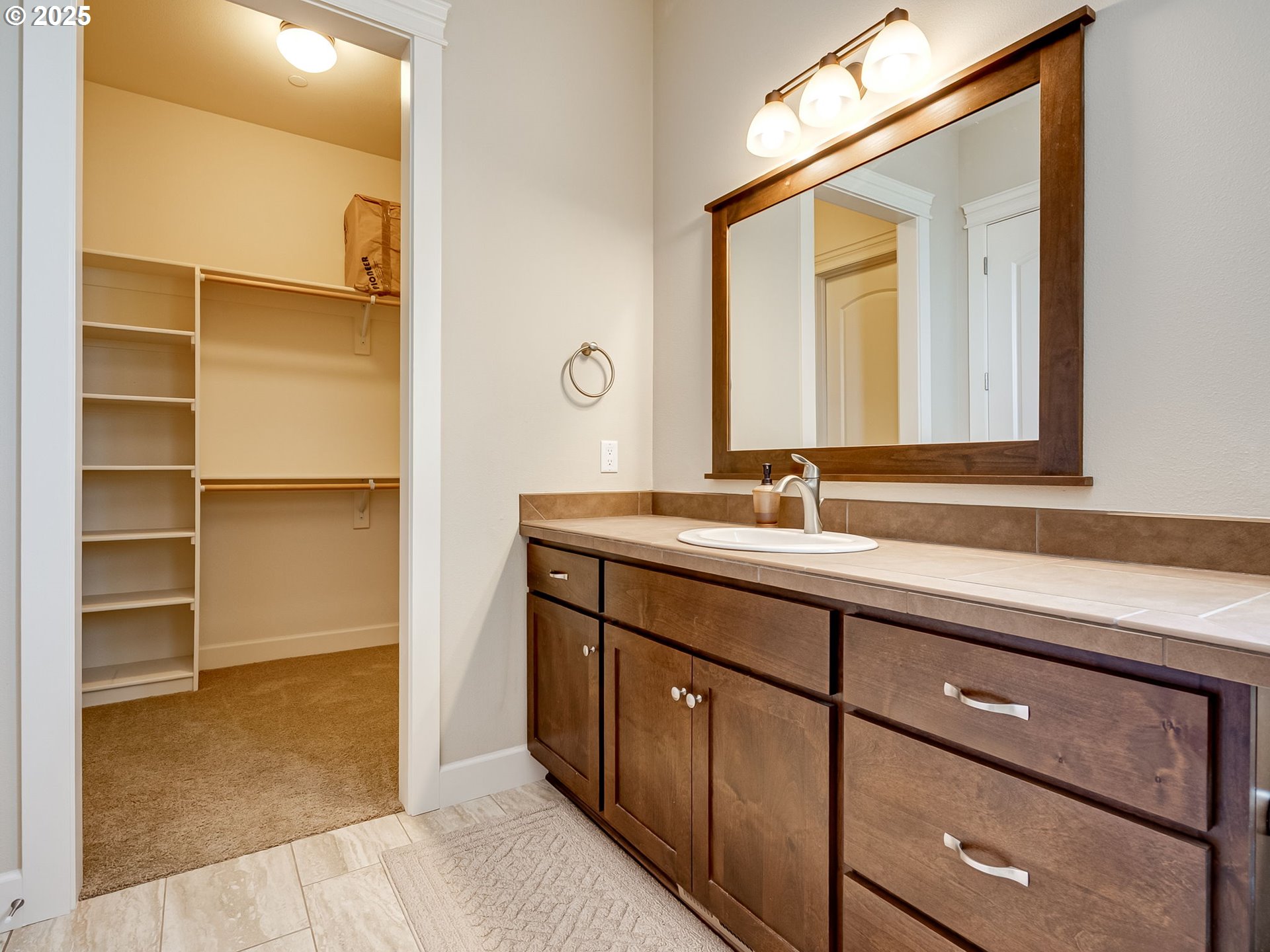 2009 Northwest Klickitat Street Camas, WA 98607 - Photo 43 of 48 Bathroom