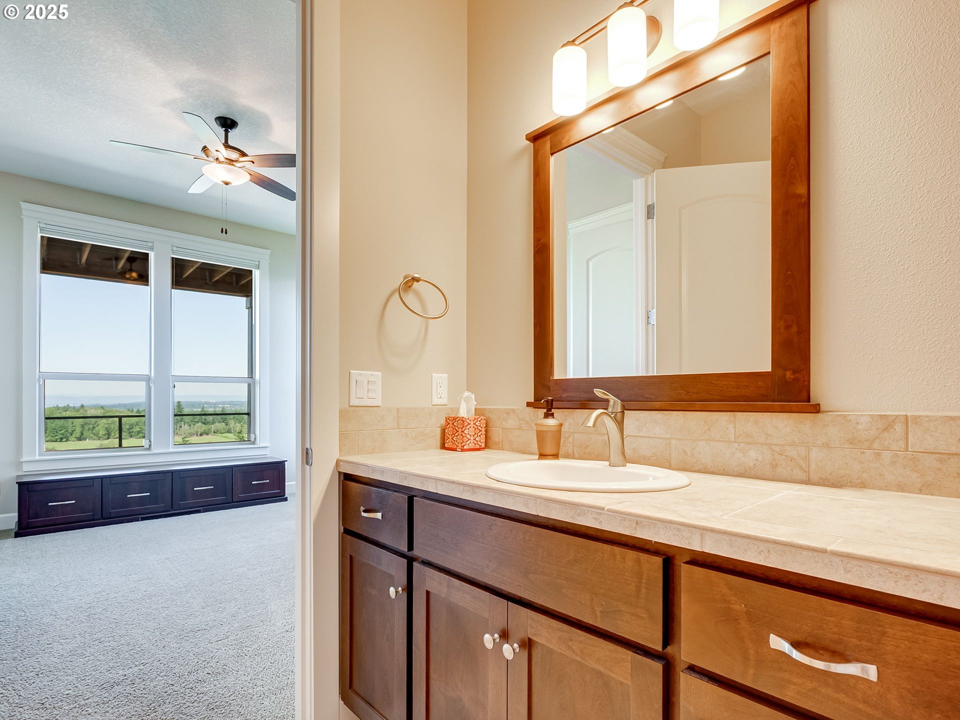 2009 Northwest Klickitat Street Camas, WA 98607 - Photo 46 of 48 Bathroom