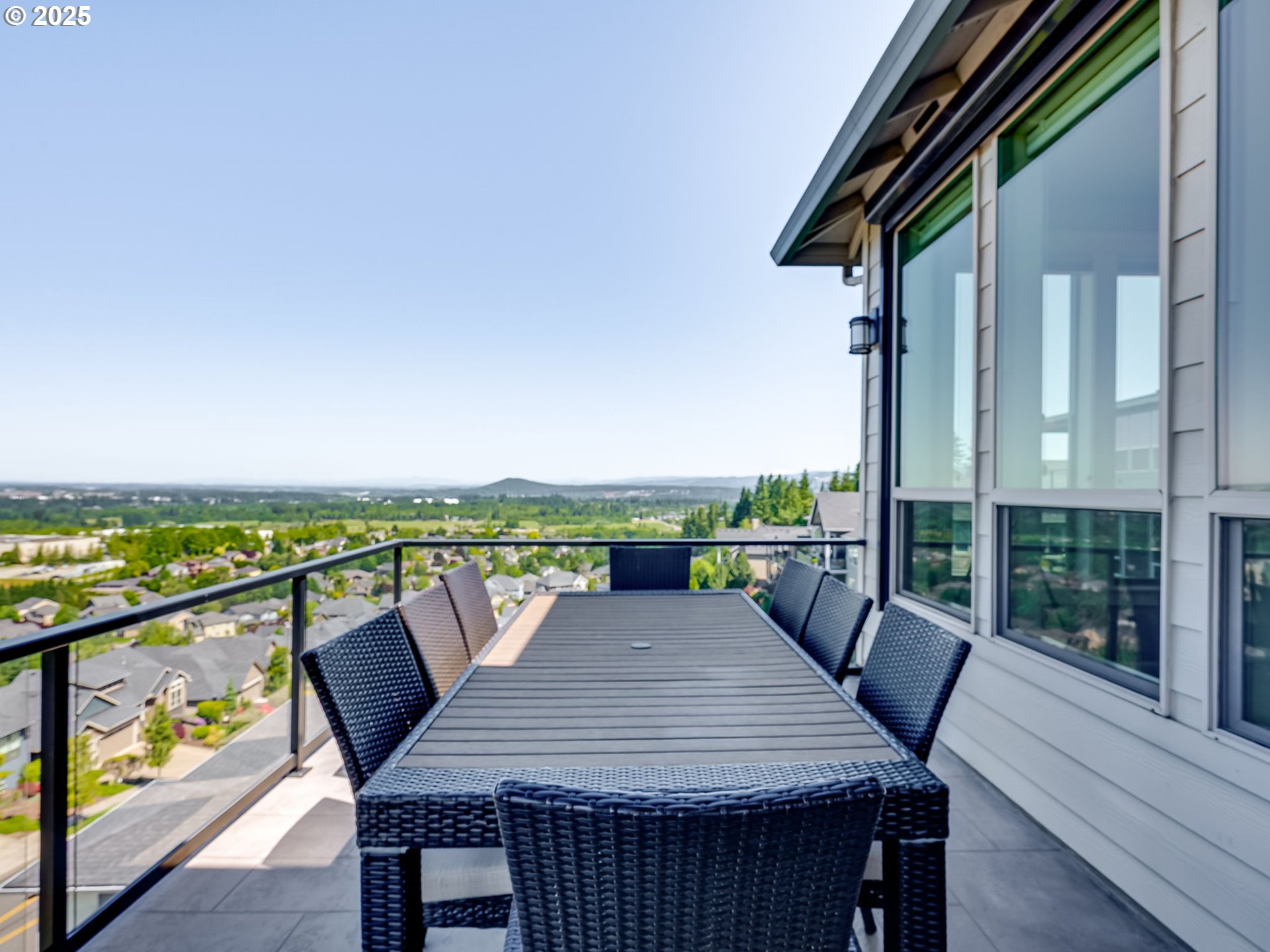 2009 Northwest Klickitat Street Camas, WA 98607 - Photo 8 of 48 Deck