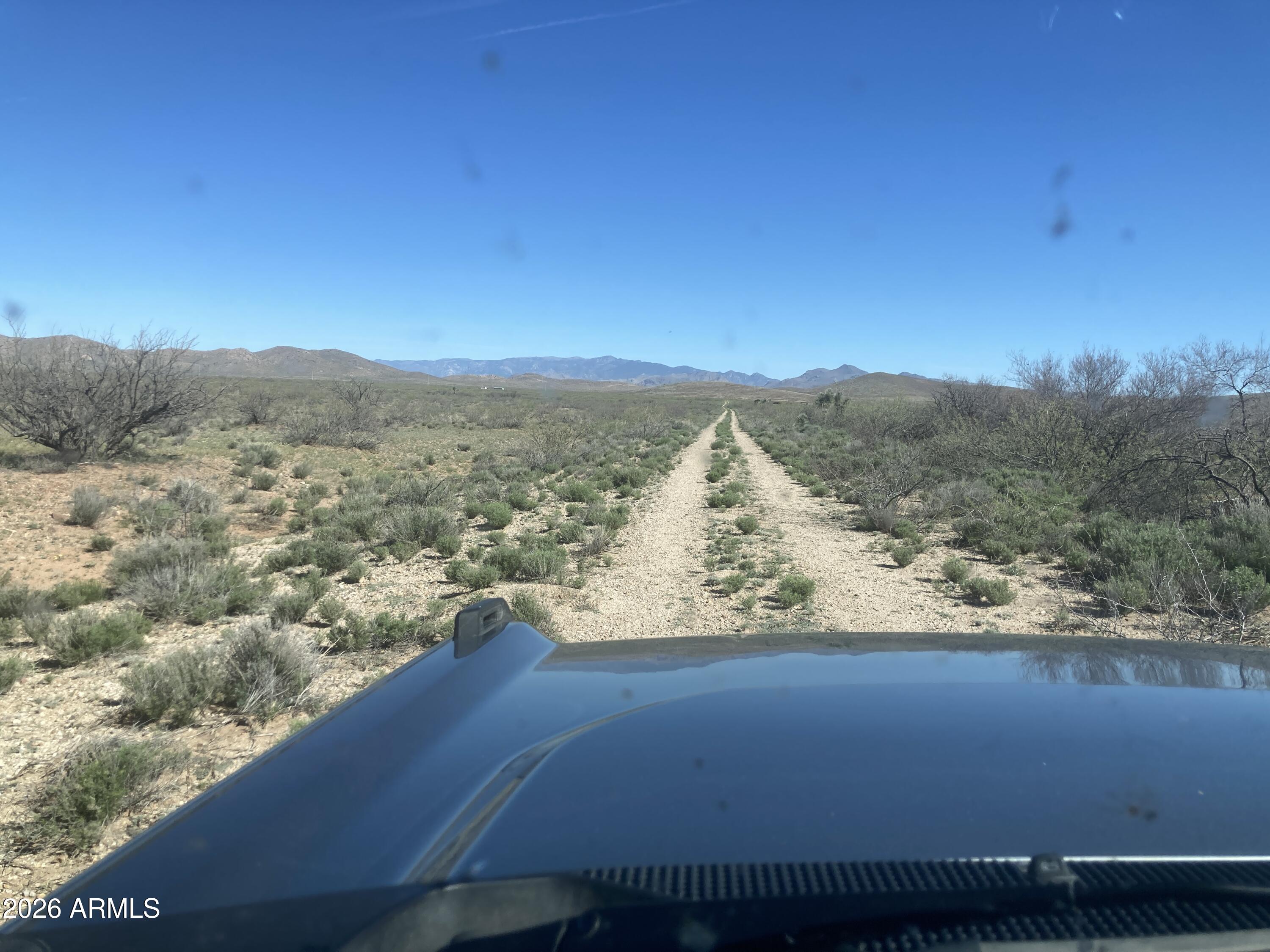 324 North Unmarked Road, Unit 324 Willcox, AZ 85643 - Photo 2 of 8