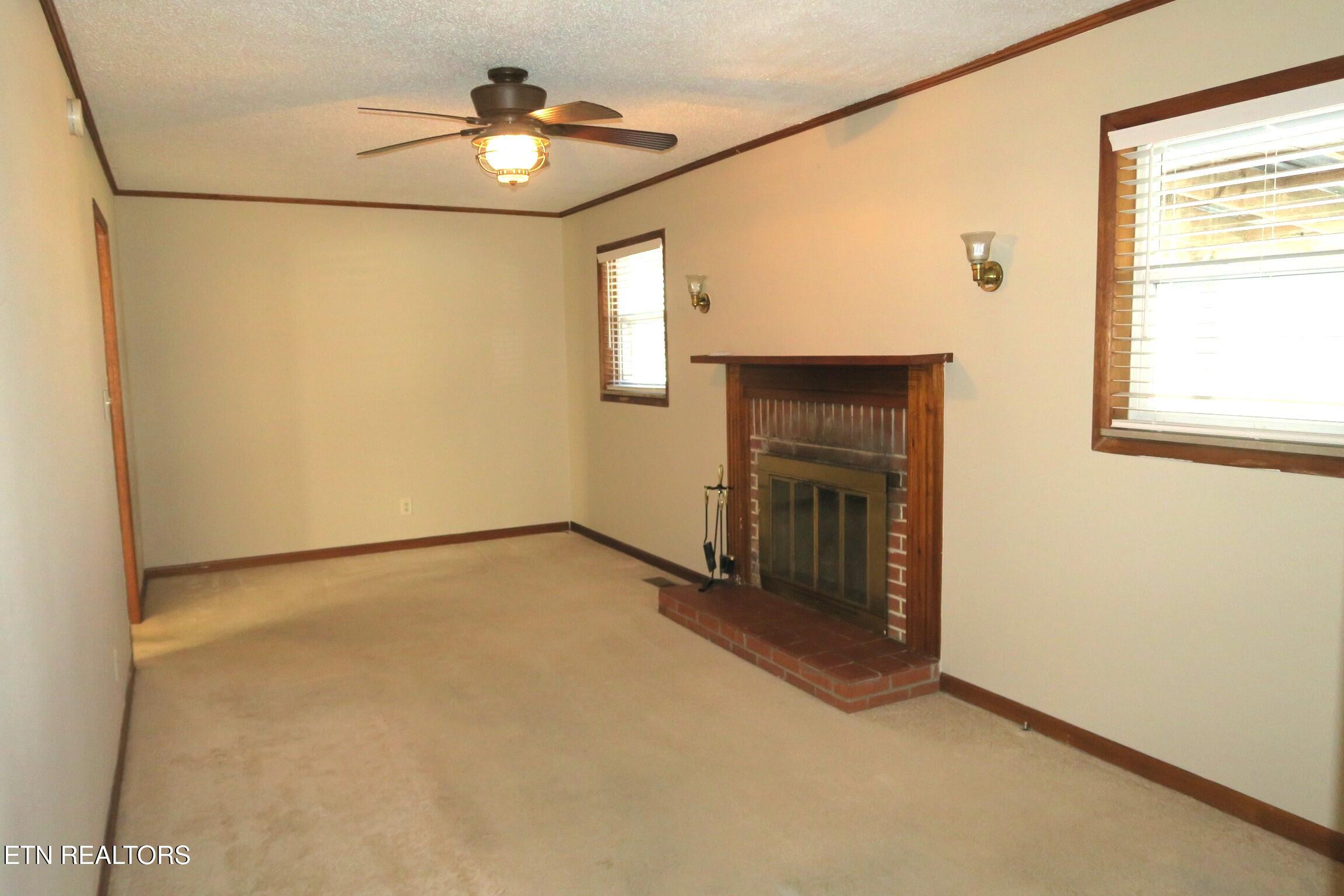3527 Sevierville Road Maryville, TN 37804 - Photo 17 of 23 IMG_2816