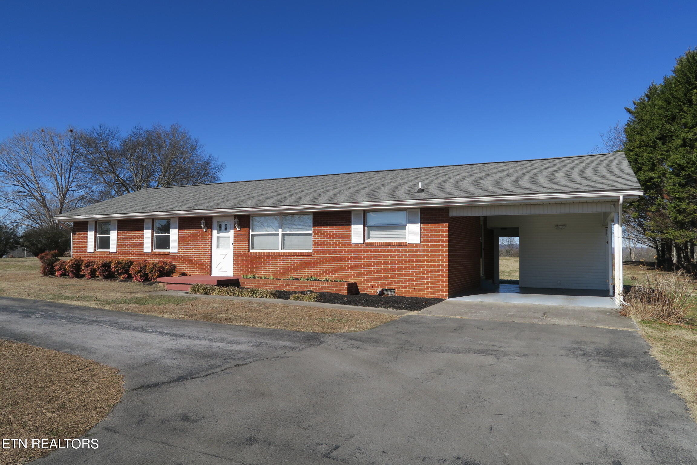3527 Sevierville Road Maryville, TN 37804 - Photo 2 of 23 IMG_2721