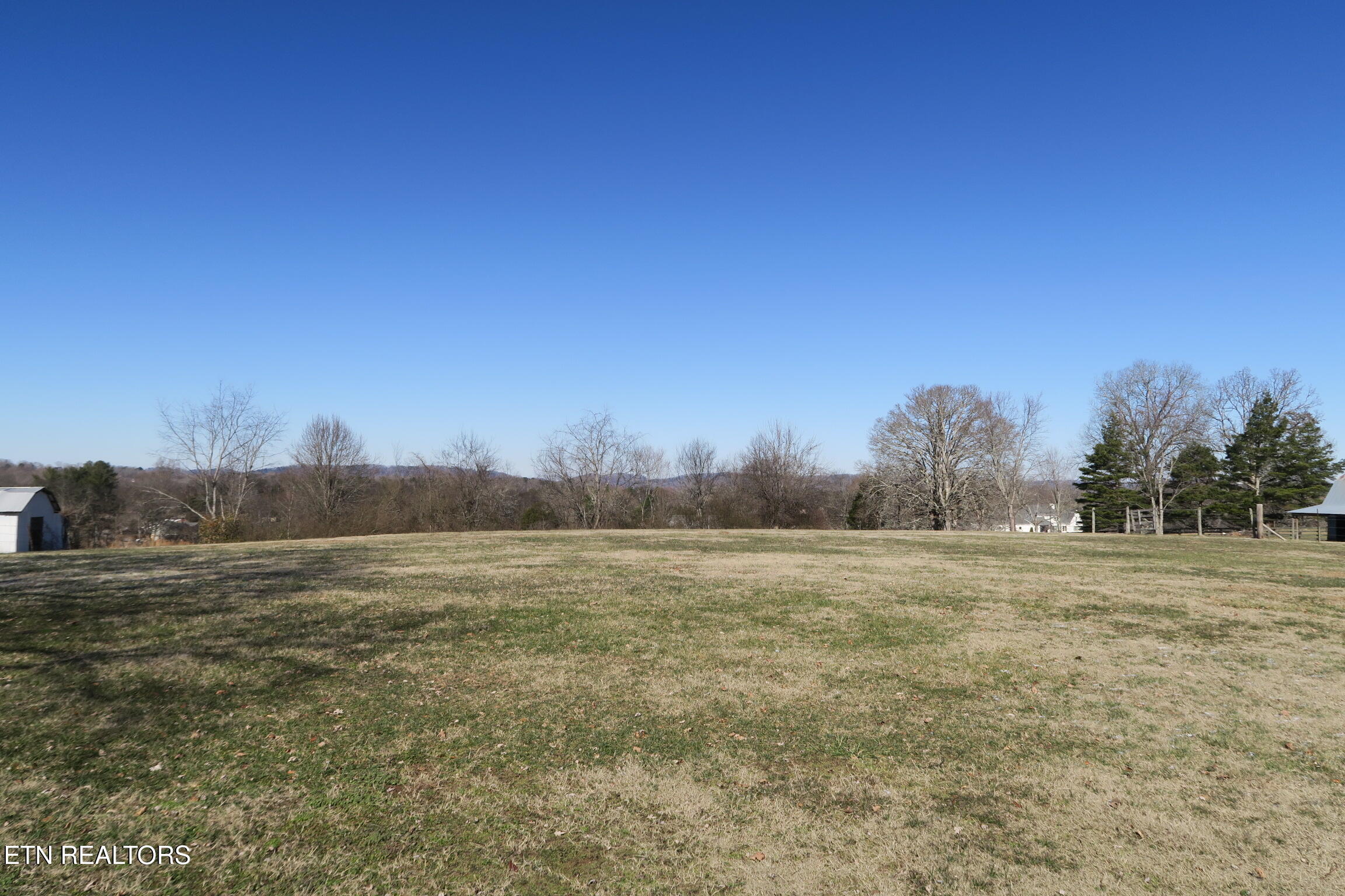 3527 Sevierville Road Maryville, TN 37804 - Photo 3 of 23 IMG_2735