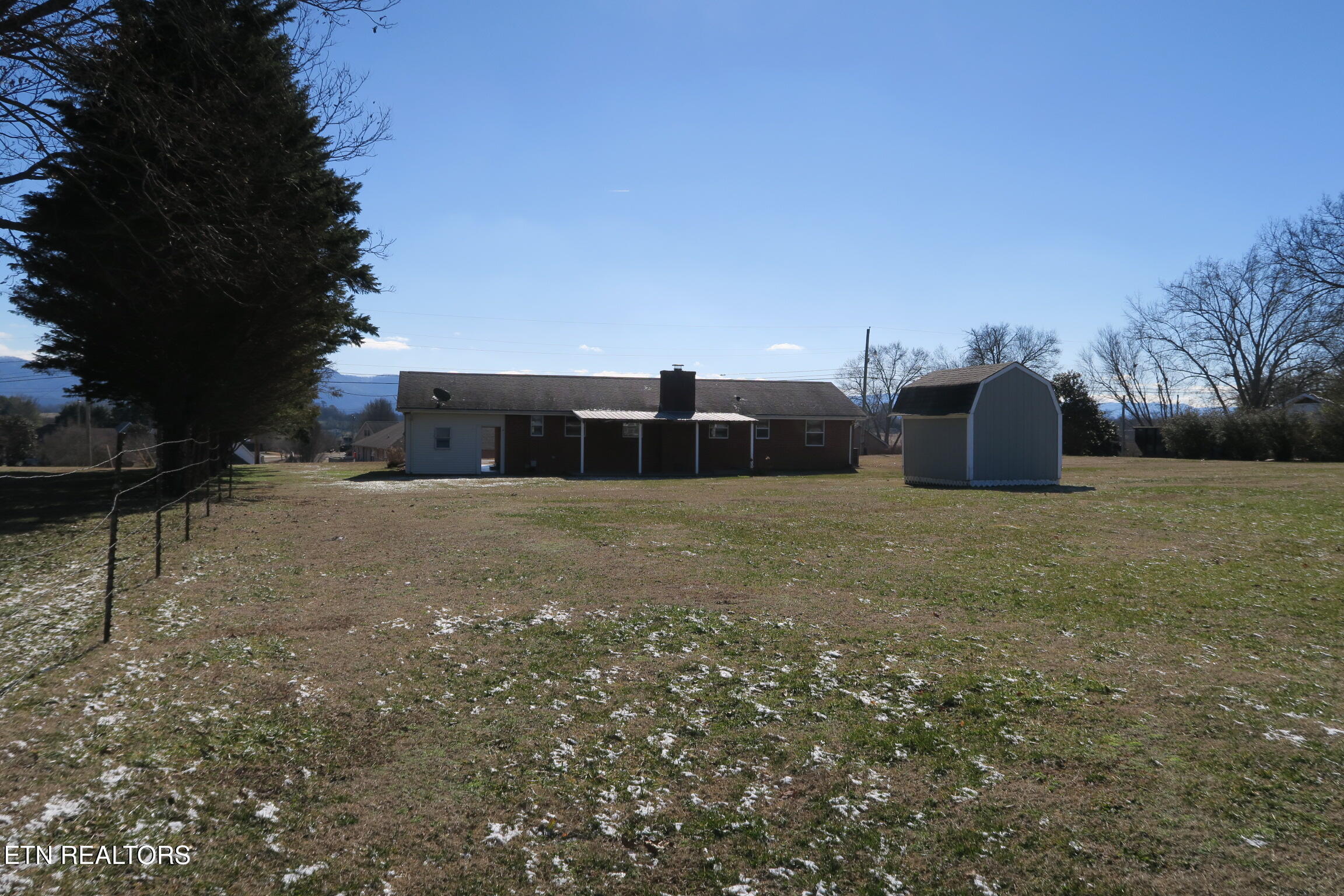 3527 Sevierville Road Maryville, TN 37804 - Photo 6 of 23 IMG_2742