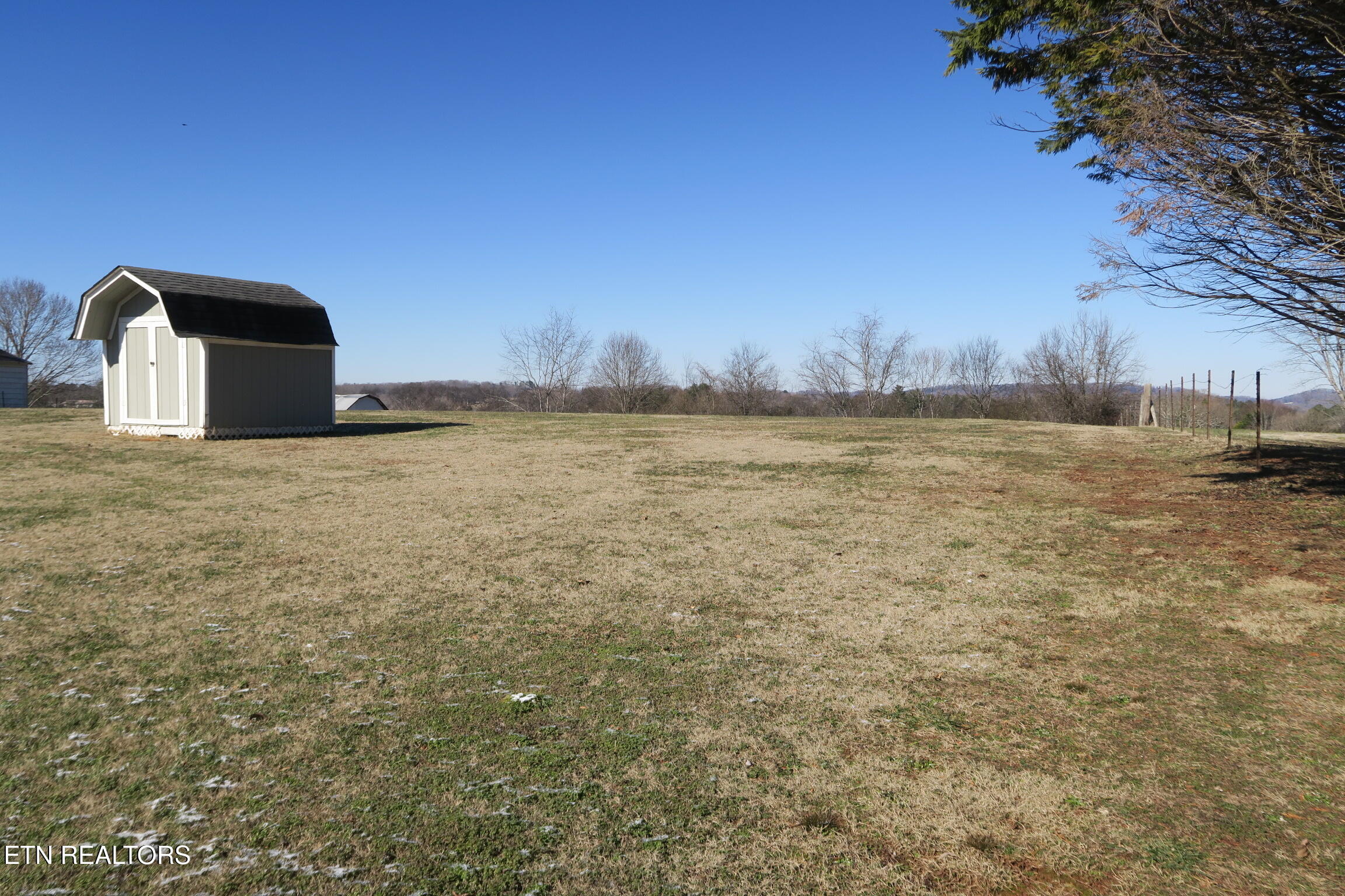 3527 Sevierville Road Maryville, TN 37804 - Photo 9 of 23 IMG_2748
