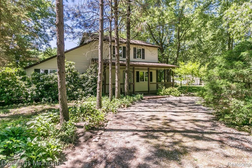 43045 Bemis Road Belleville, MI 48111 - Photo 2 of 38 IMG_0001.jpg