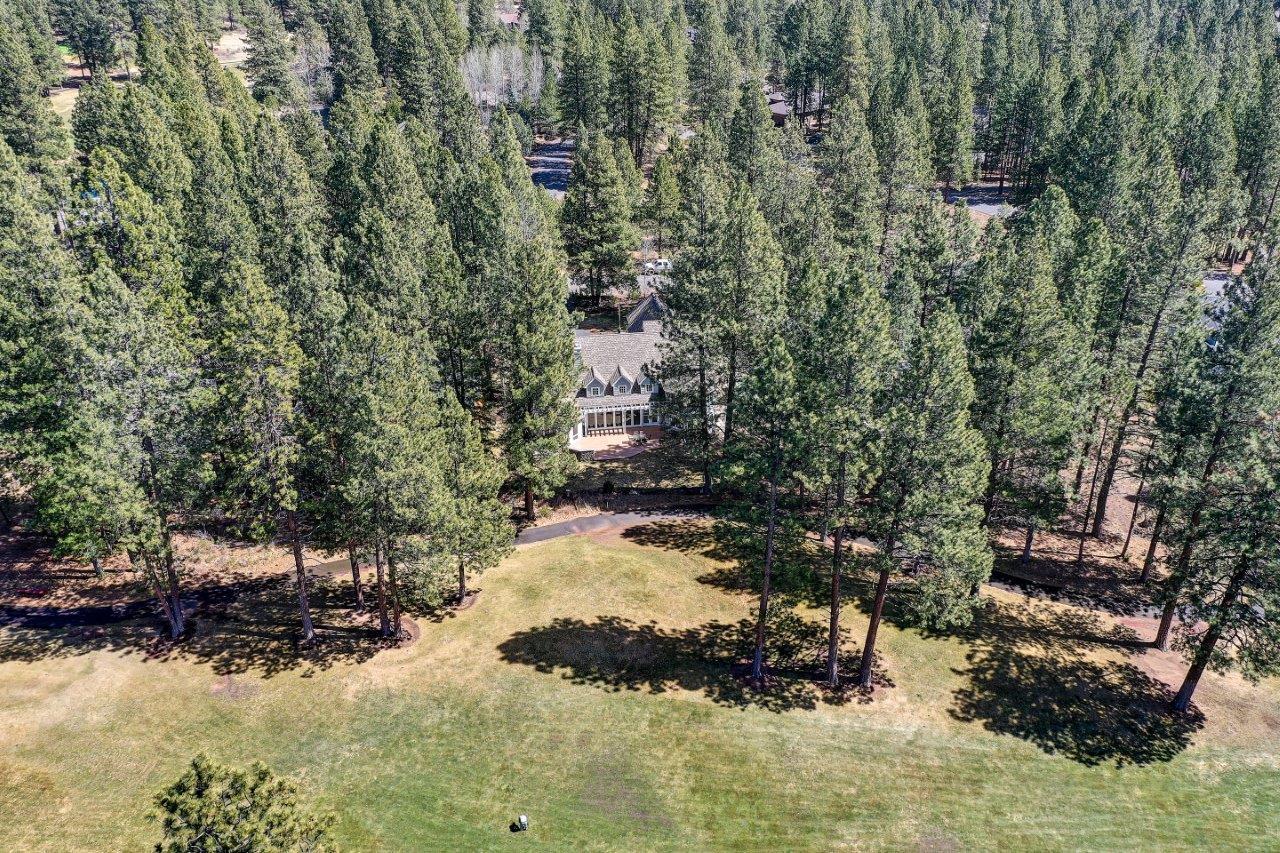 60765 Currant Way Bend, OR 97702 - Photo 5 of 43 60765 Currant-05