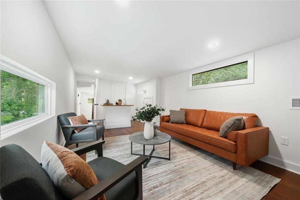 2822 Waters Road Southwest Atlanta, GA 30354 - Photo 12 of 28