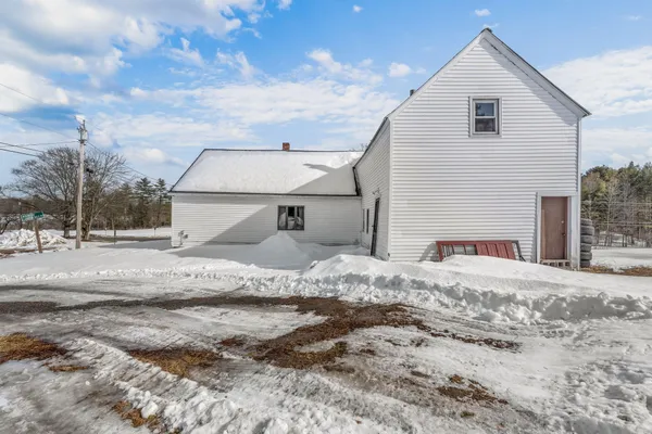 $159,900 | 139 Gould Road, Lisbon, ME 04252