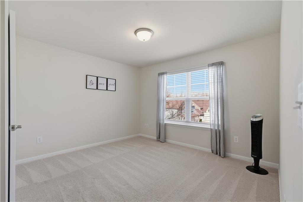 15 Parkside View Cartersville, GA 30121 - Photo 35 of 49 an empty room with windows