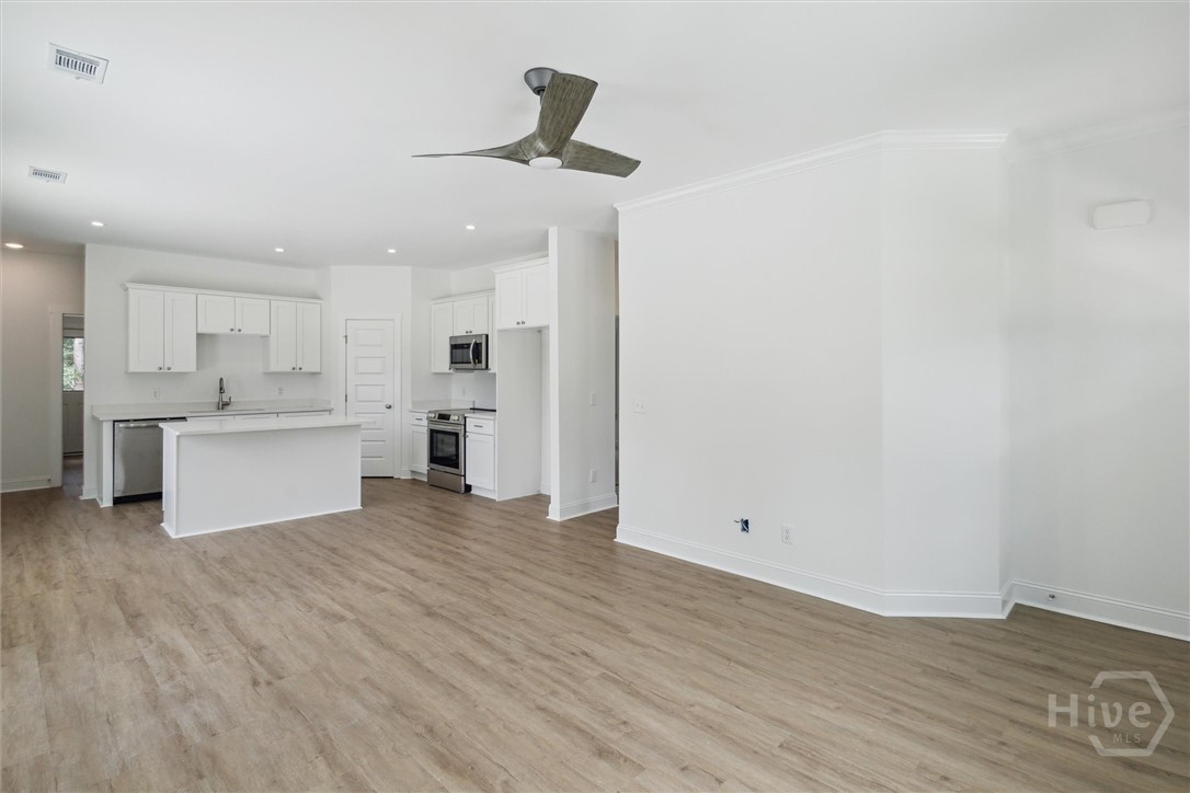 1026 Cottage Way Darien, GA 31305 - Photo 3 of 15