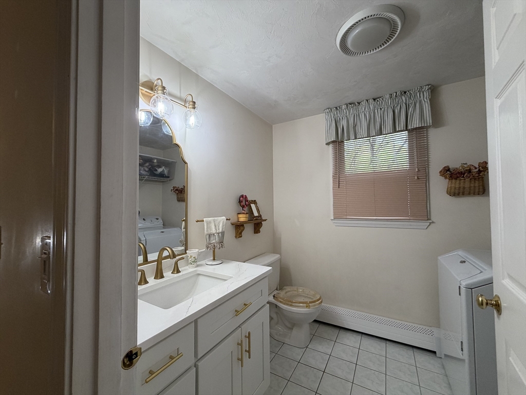 21 Woodridge Road Milford, MA 01757 - Photo 31 of 37