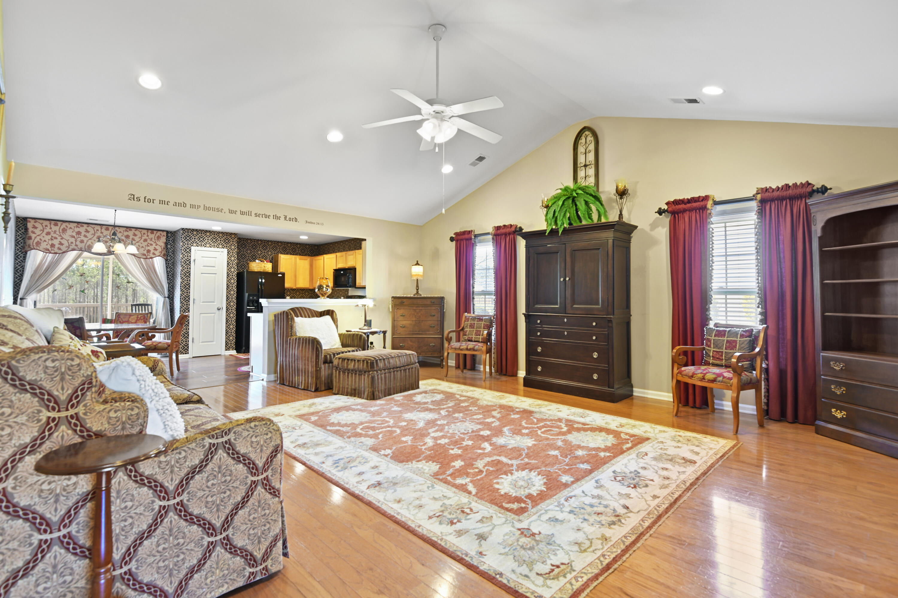 117 Decatur Drive Summerville, SC 29486 - Photo 5 of 36 _DSC0381