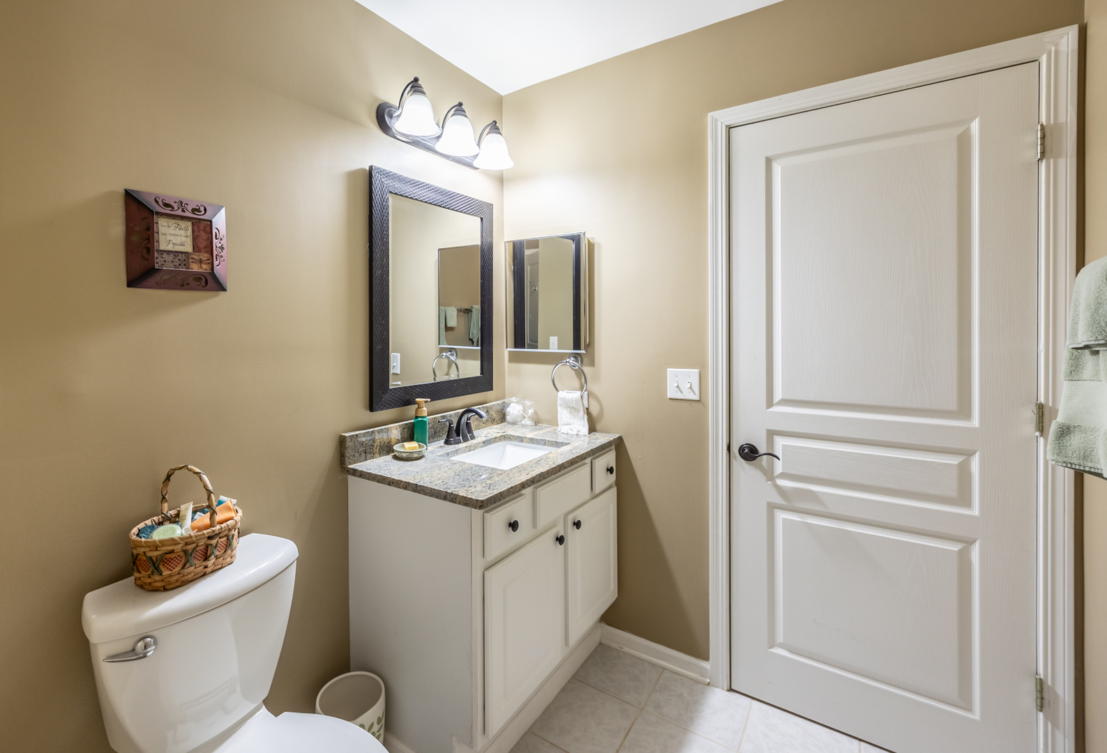 2737 Winton Court West Dundee, IL 60118 - Photo 46 of 52 a bathroom with a toilet sink and mirror