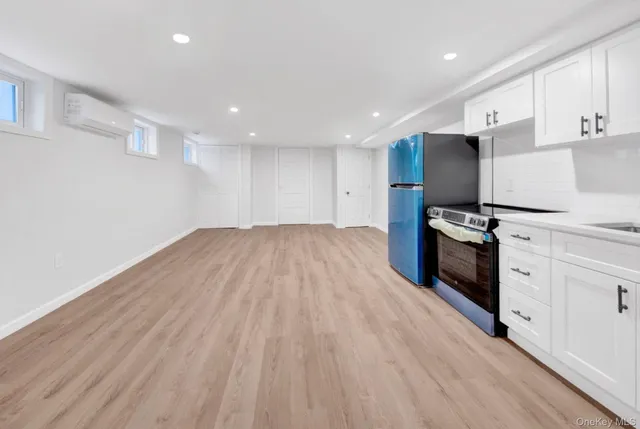 $699,000 | 3232 Fenton Avenue | Baychester