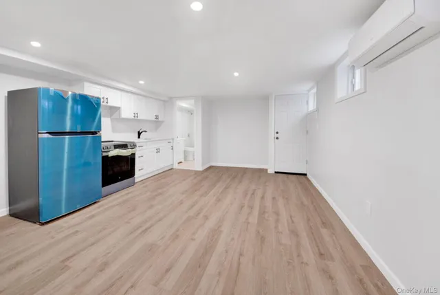 $699,000 | 3232 Fenton Avenue | Baychester