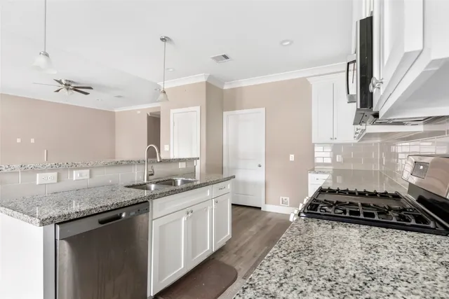 $320,000 | 436 Pebble Drive, Dayton, TX 77535