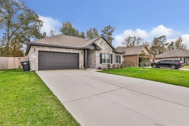 $320,000 | 436 Pebble Drive, Dayton, TX 77535