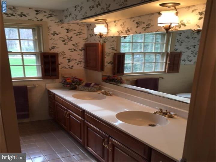 604 Thomas Road Downingtown, PA 19335 - Photo 14 of 25 Gallery Image 14