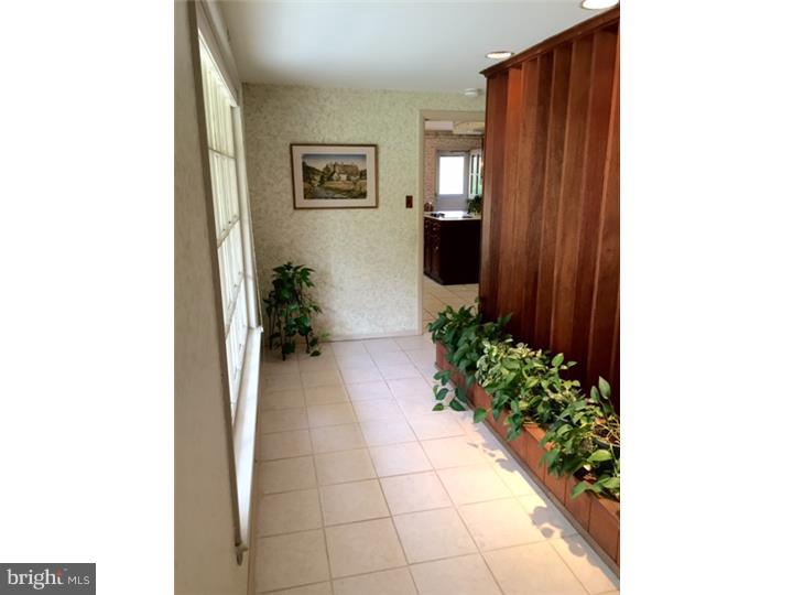 604 Thomas Road Downingtown, PA 19335 - Photo 9 of 25 Gallery Image 9