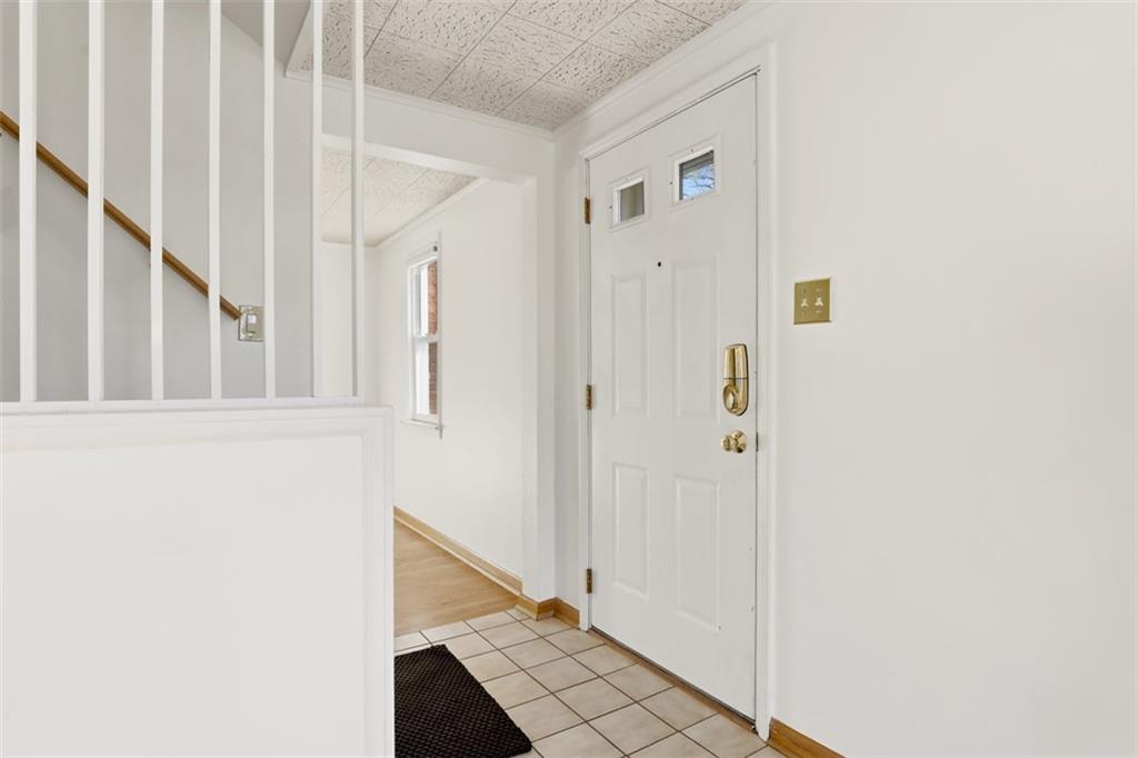 2066 Spring Valley Road Pittsburgh, PA 15243 - Photo 6 of 50 Gallery Image 6