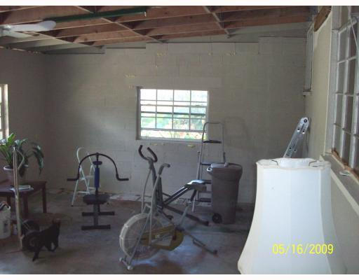 679 Bacom Point Road Pahokee, FL 33476 - Photo 14 of 65 6