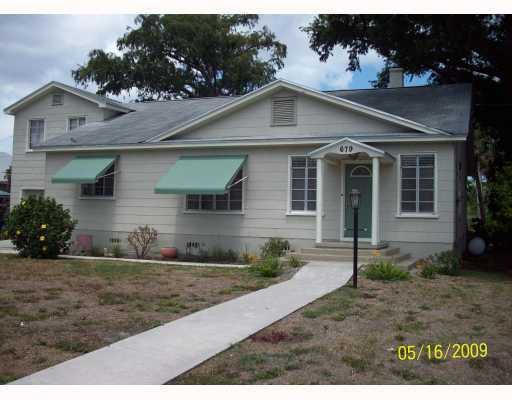 679 Bacom Point Road Pahokee, FL 33476 - Photo 3 of 65 Front