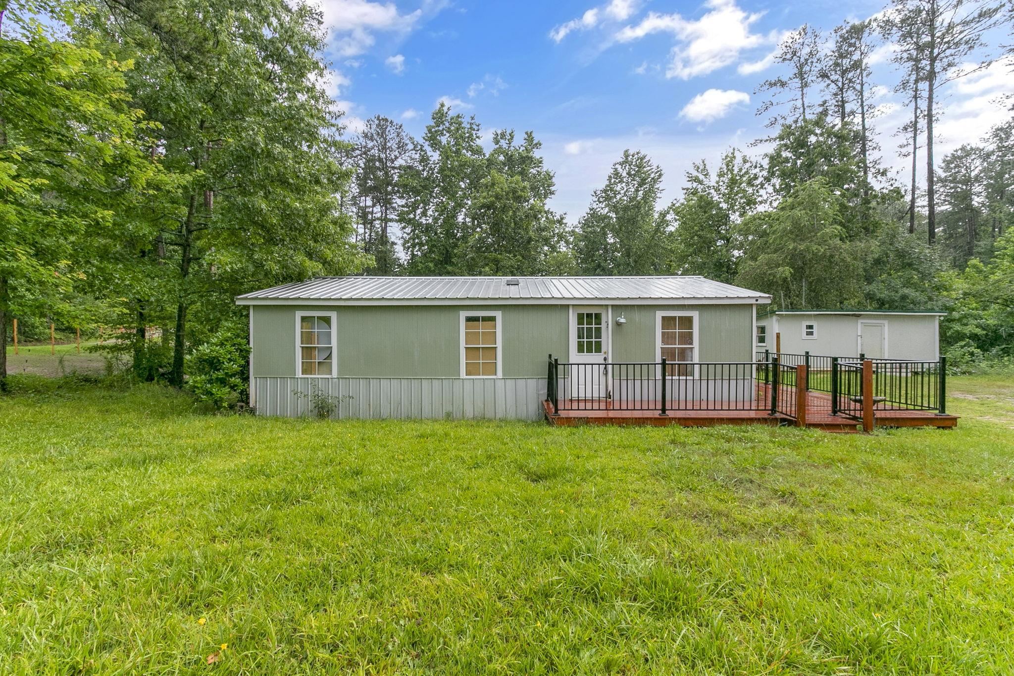113 Dixon Road Westminster, SC 29693 - Photo 1 of 24 Gallery Image 1