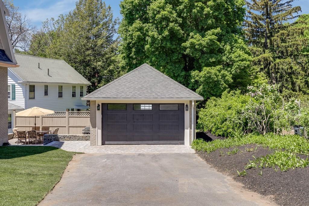 63 Bloomfield Street Lexington, MA 02421 - Photo 37 of 38 Gallery Image 37