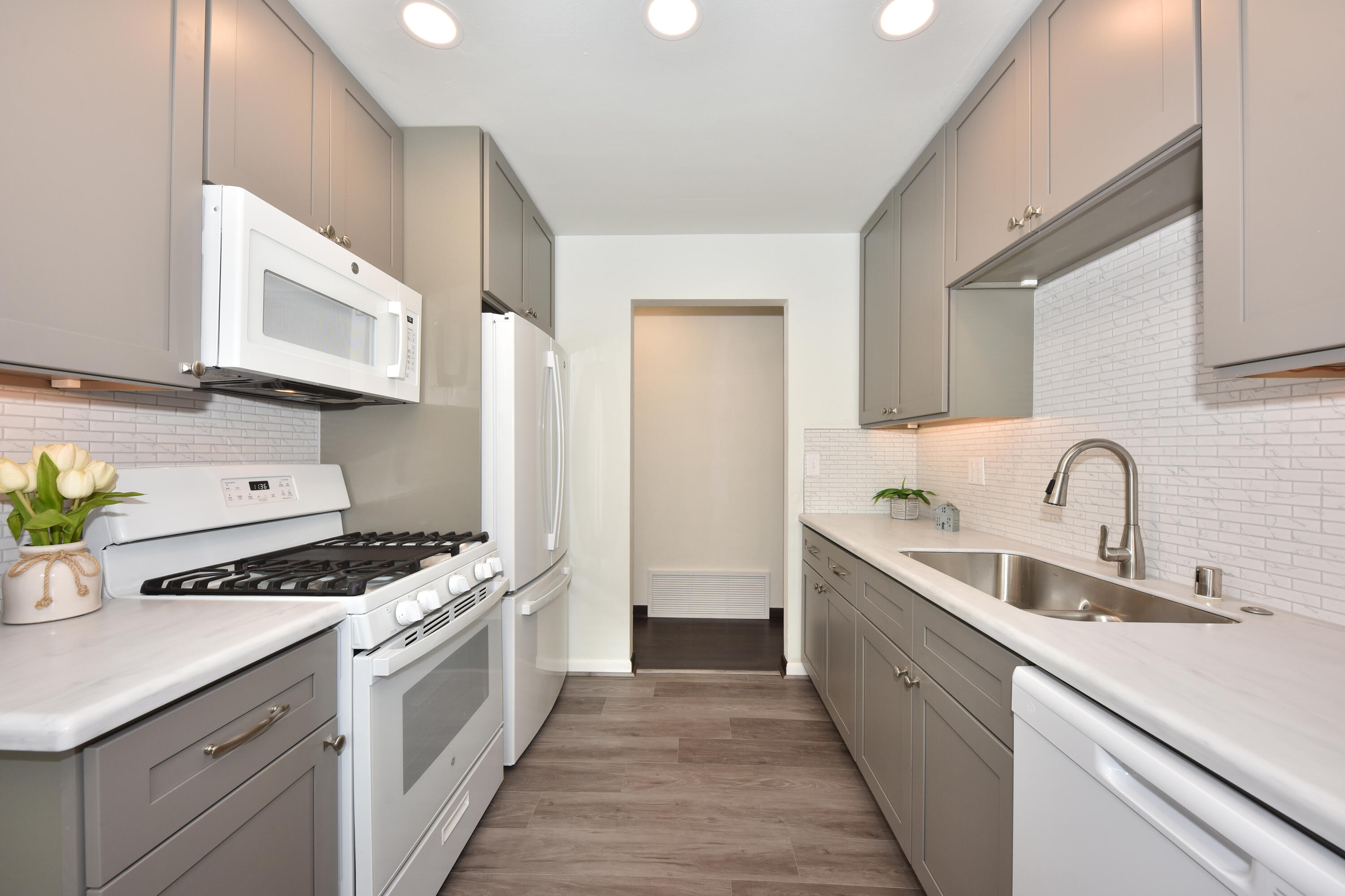 4314 North 68th Street Milwaukee, WI 53216 - Photo 12 of 29 New Appliances, Cabinets, Counters, Sink