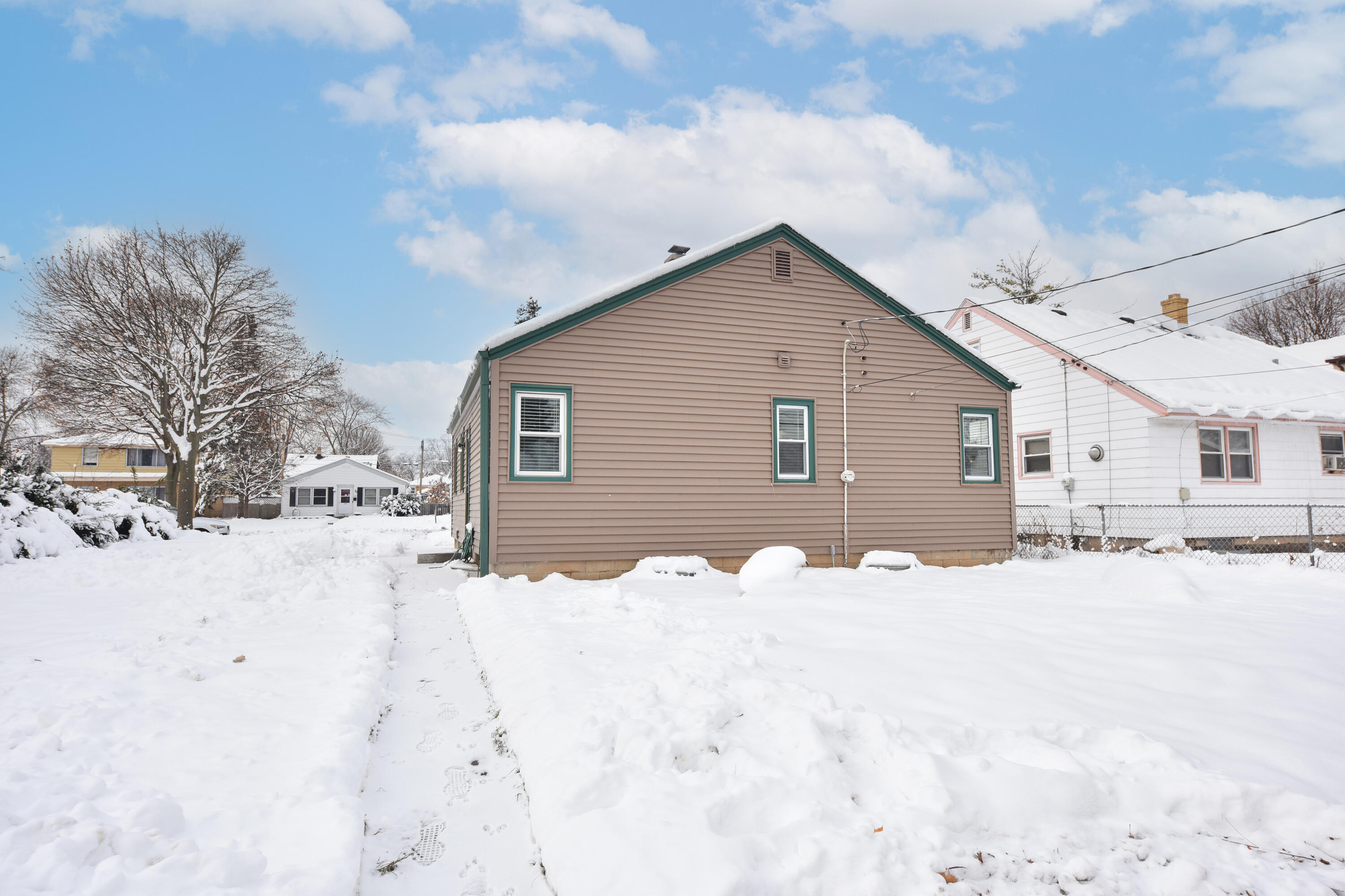 4314 North 68th Street Milwaukee, WI 53216 - Photo 26 of 29 View of Home, Backyard