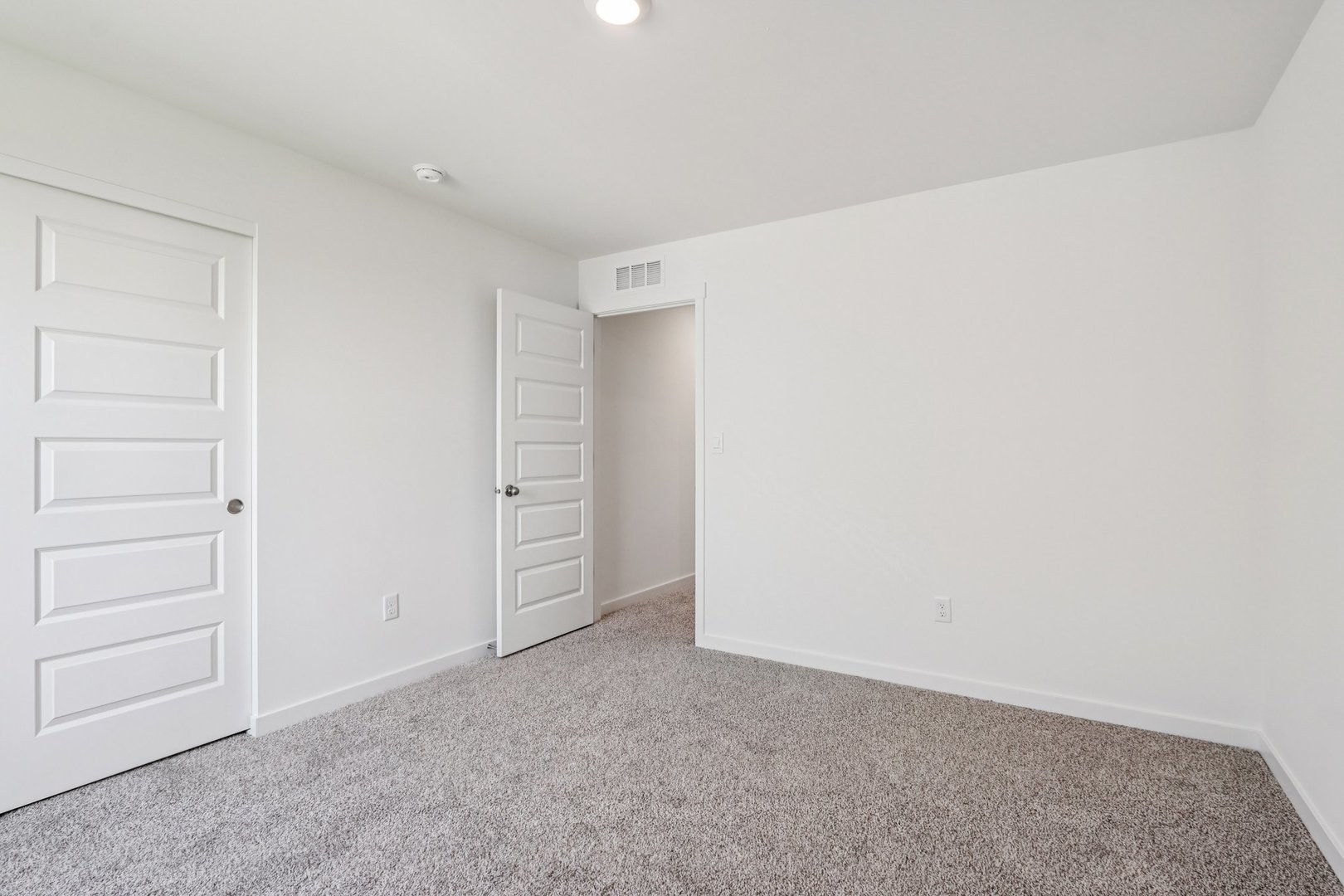 2561 Tahoe Lane Pingree Grove, IL 60140 - Photo 28 of 56 a view of an empty room