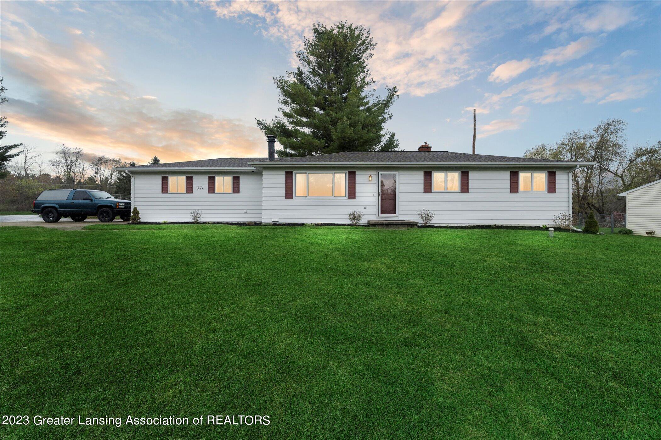571 South Creyts Road Dimondale, MI 48821 - Photo 1 of 38 front