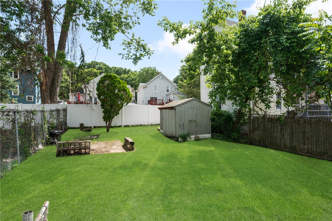 47 Paradis Avenue Woonsocket, RI 02895 - Photo 5 of 38 Gallery Image 5