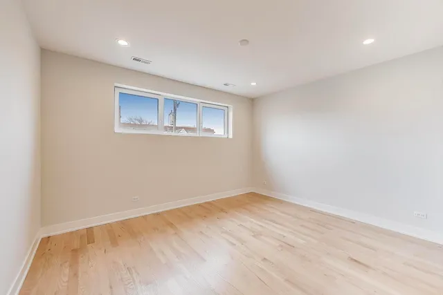 $650,000 | 3339 North Ridgeway Avenue, Unit 2N, Chicago, IL 60618