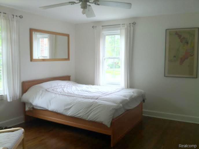 2806 Bembridge Road Royal Oak, MI 48073 - Photo 24 of 31 n.jpg