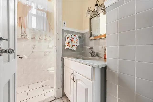 $1,800,000 | 515 East 24th Street | South Midwood