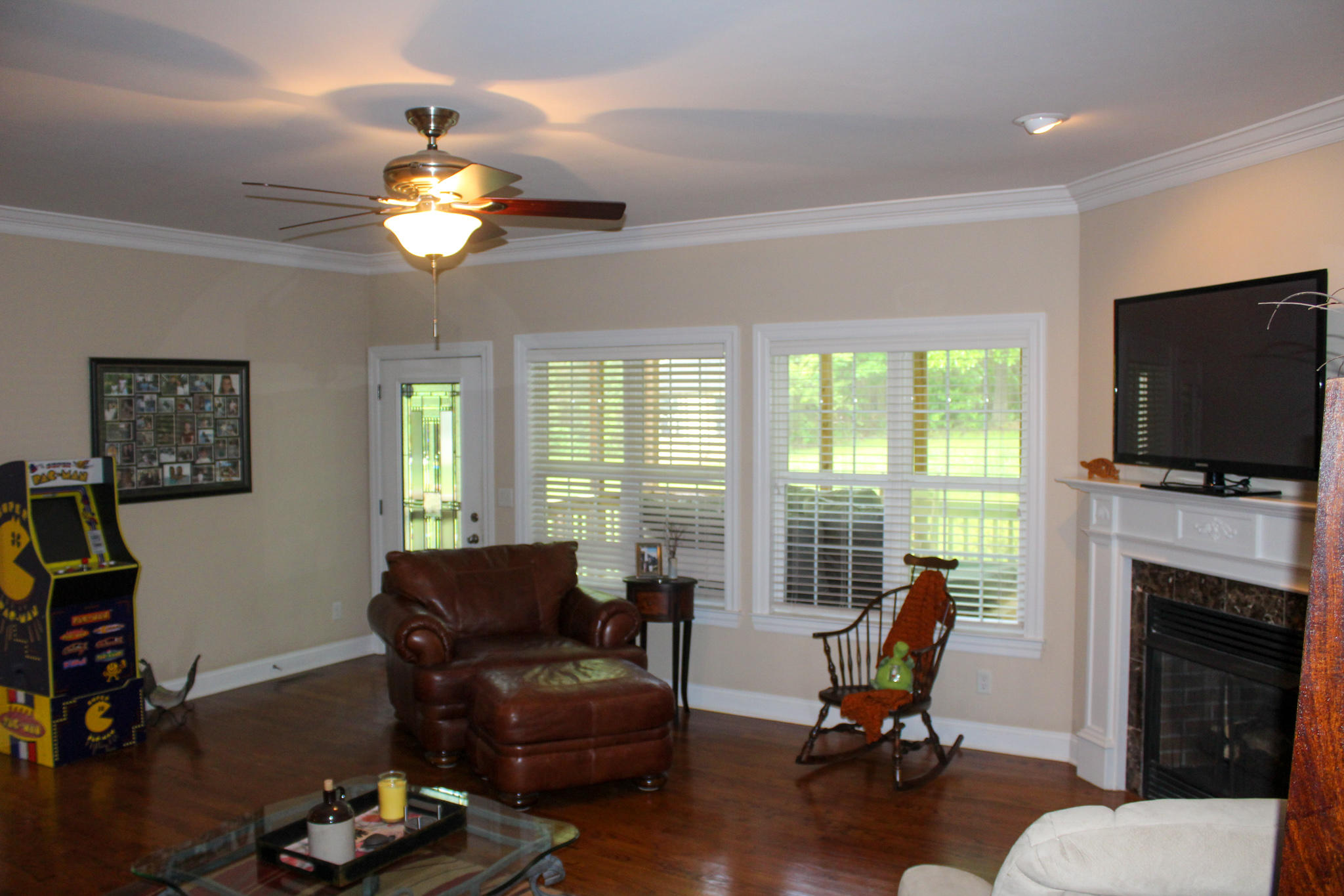 12083 McGhee Road Apison, TN 37302 - Photo 19 of 38 Livingroom