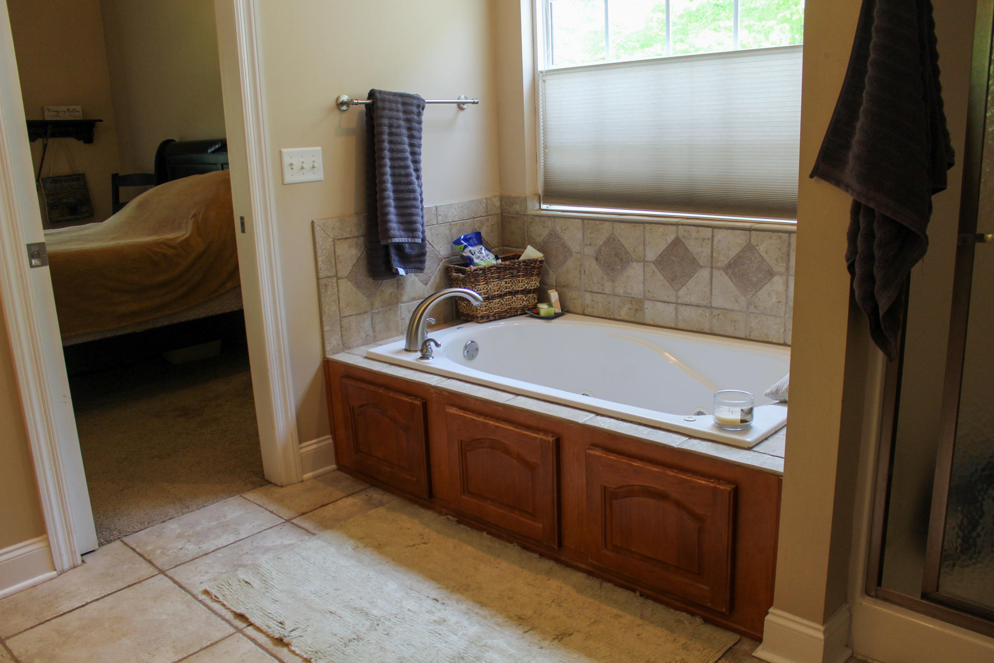 12083 McGhee Road Apison, TN 37302 - Photo 25 of 38 Jetted Tub
