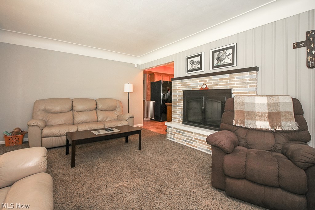 7084 Adkins Road Mentor, OH 44060 - Photo 3 of 32 Gallery Image 3