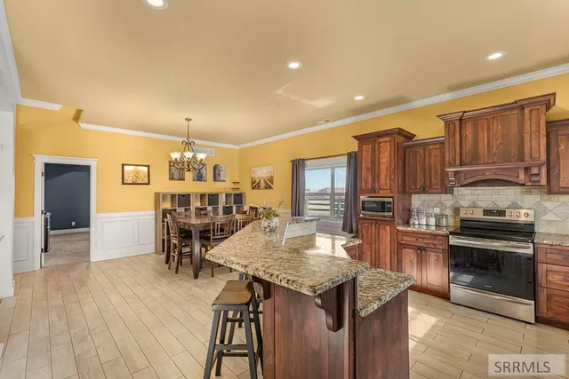 $465,000 | 168 Highway 91, Blackfoot, ID 83221