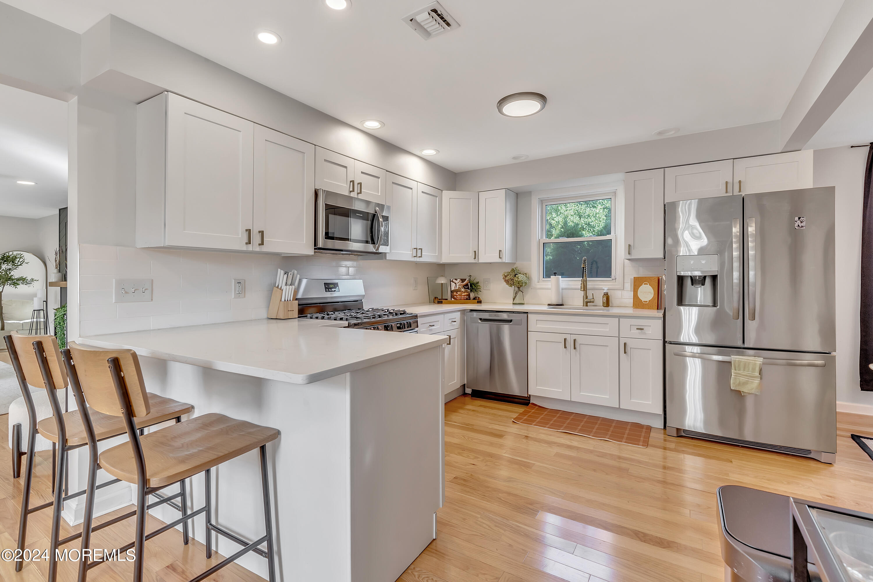230 Robbins Road Neptune Township, NJ 07753 - Photo 14 of 25 016 (2)