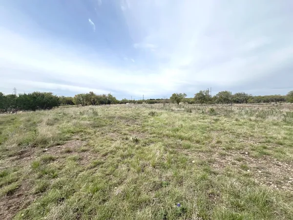 $185,000 | 62045 Interstate 10, Mountain Home, TX 78058