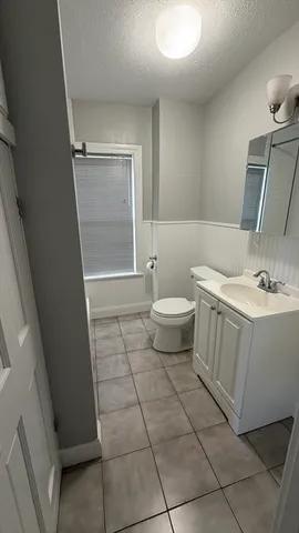 $1,900 | 452 Main Street, Unit 5, Melrose, MA 02176