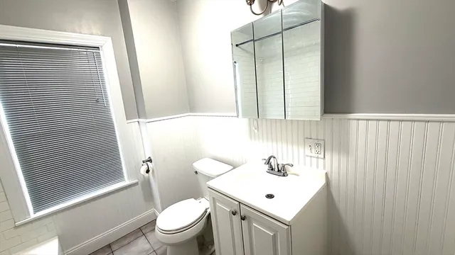 $1,900 | 452 Main Street, Unit 5, Melrose, MA 02176