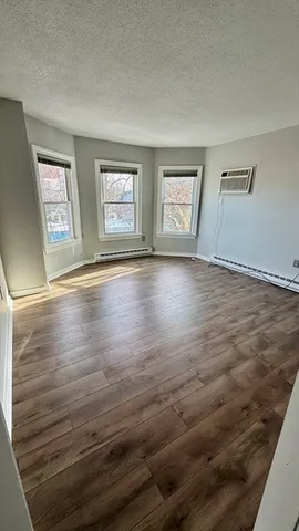 $1,900 | 452 Main Street, Unit 5, Melrose, MA 02176