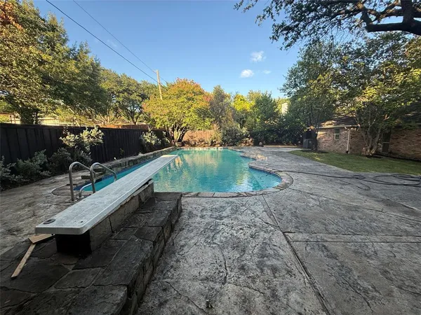 $7,000 | 6911 Gateridge Drive, Dallas, TX 75254