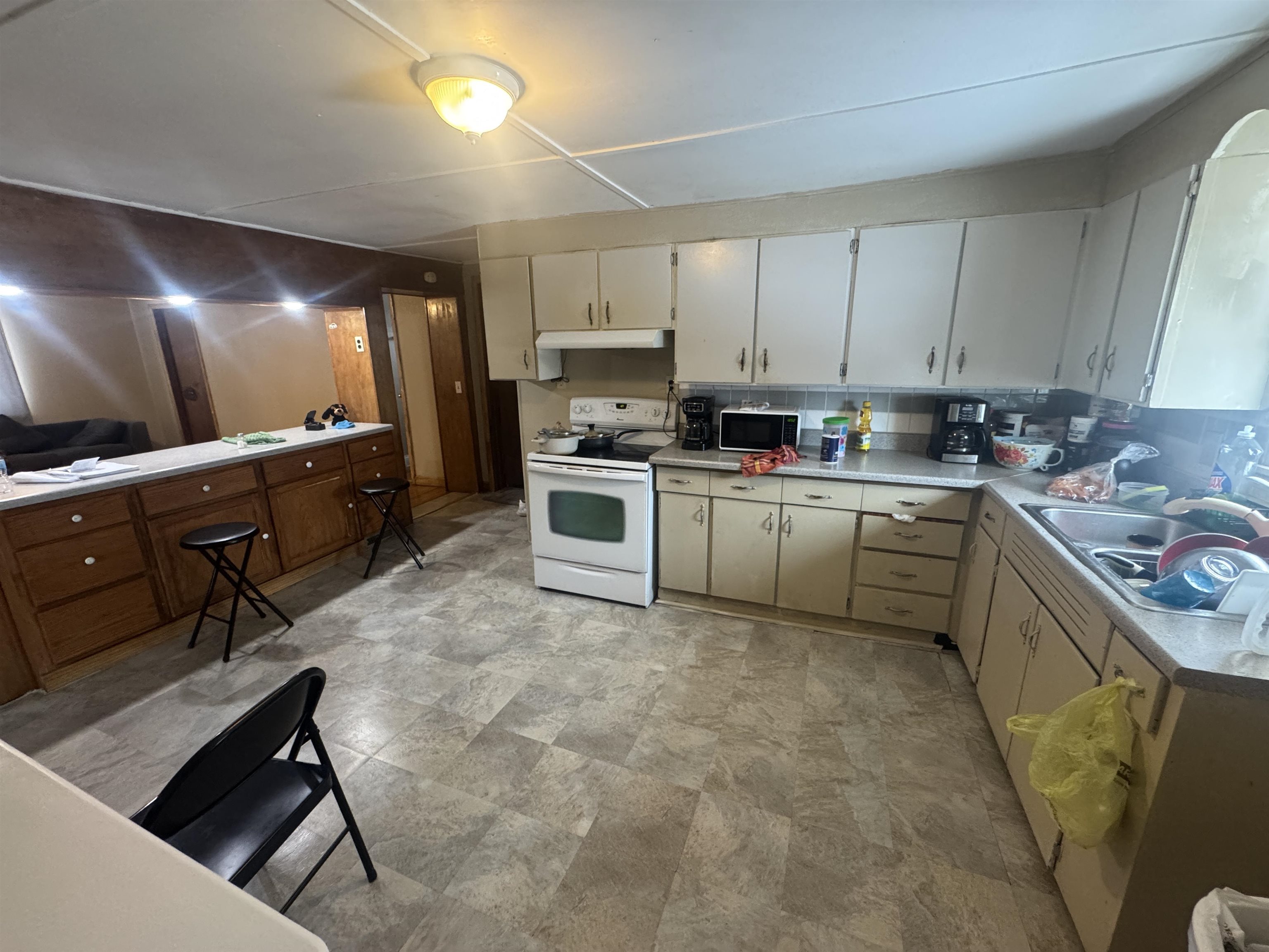 1007 8th Avenue Monroe, WI 53566 - Photo 3 of 11